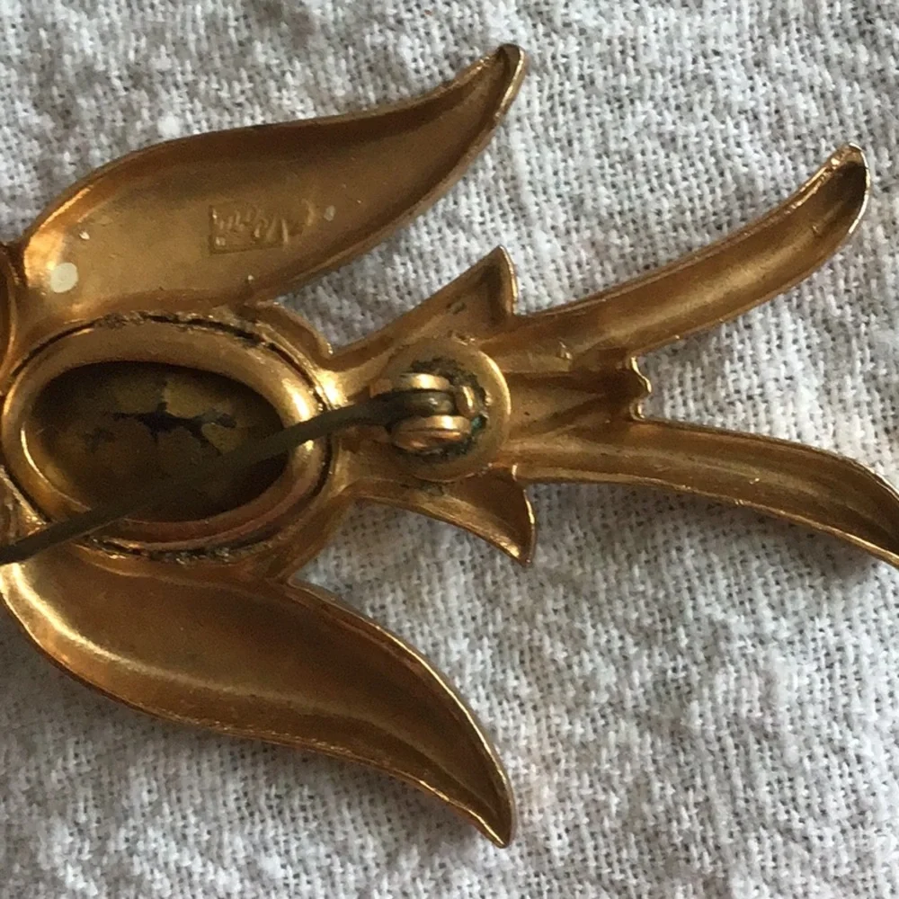 Vintage Pin - Picture 5 of 5